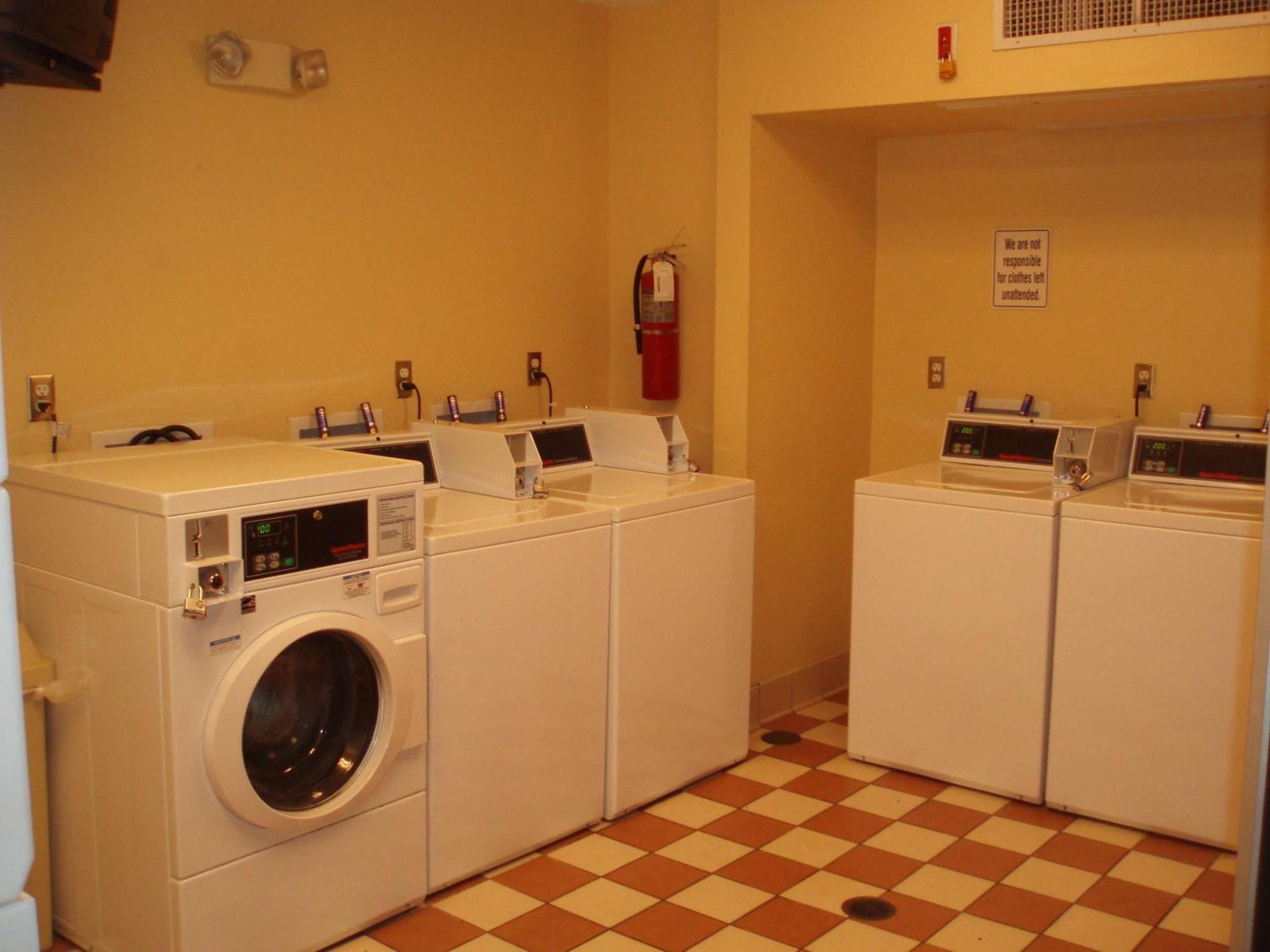 Extended Stay America Select Suites - Jacksonville - Baymeadows Eksteriør billede