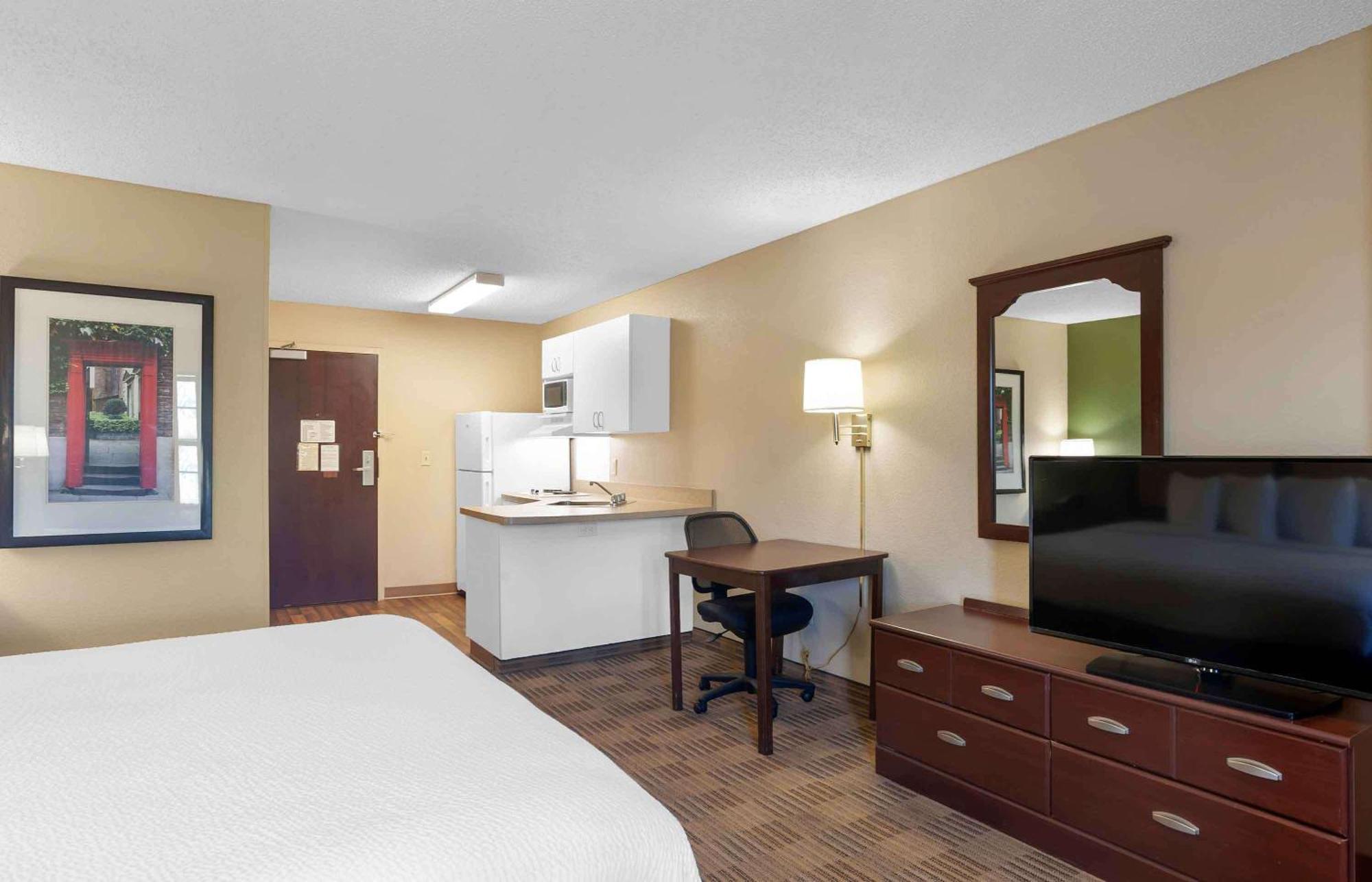Extended Stay America Select Suites - Jacksonville - Baymeadows Eksteriør billede