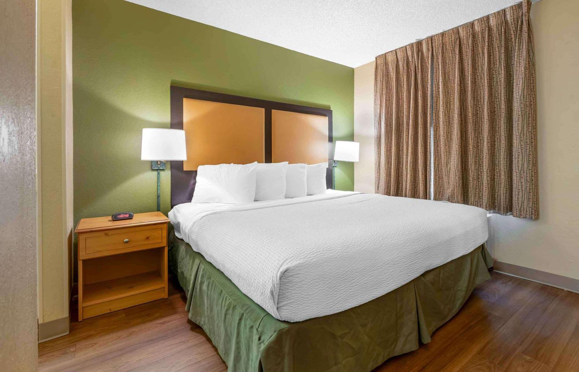 Extended Stay America Select Suites - Jacksonville - Baymeadows Eksteriør billede