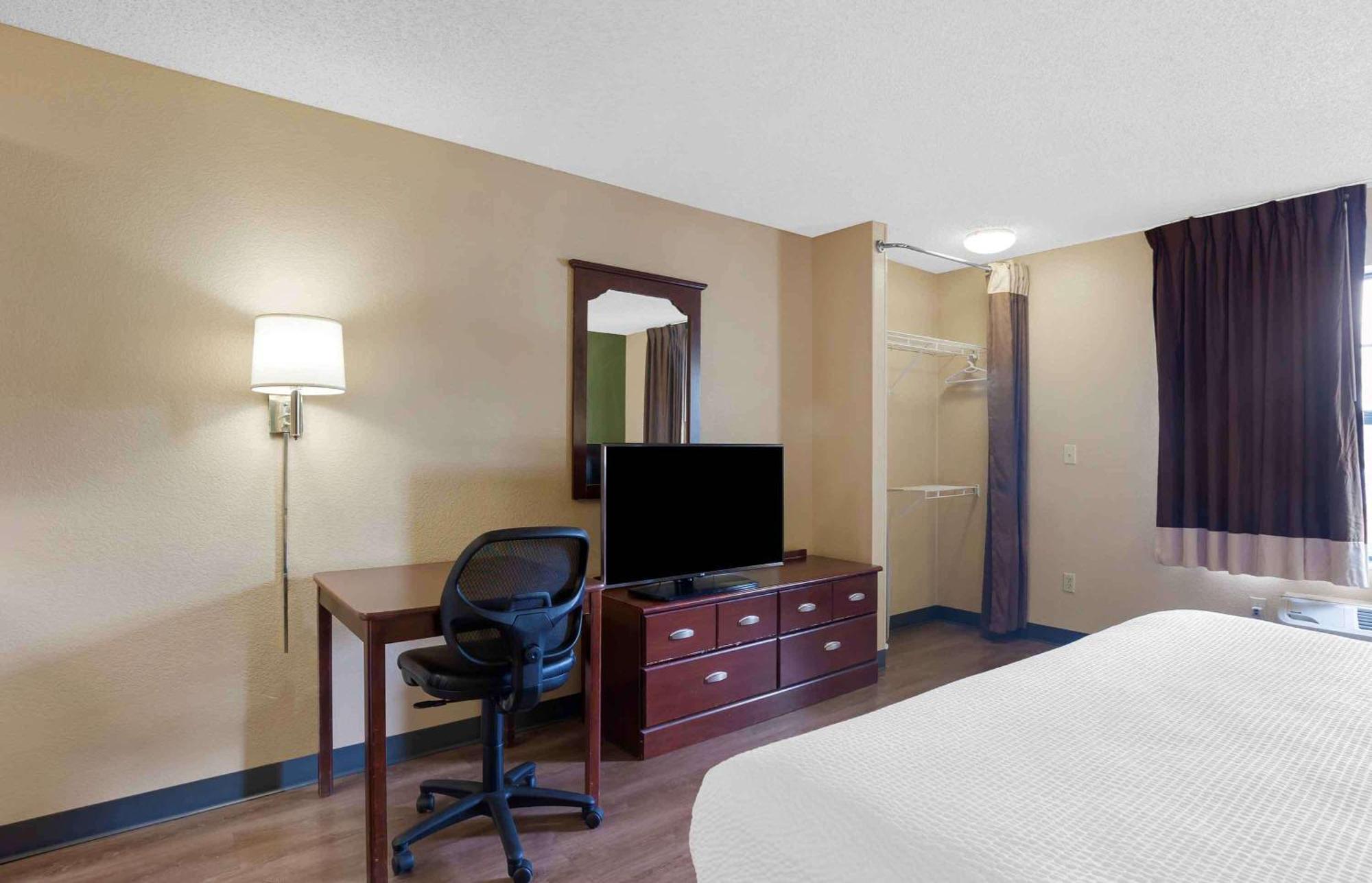 Extended Stay America Select Suites - Jacksonville - Baymeadows Eksteriør billede