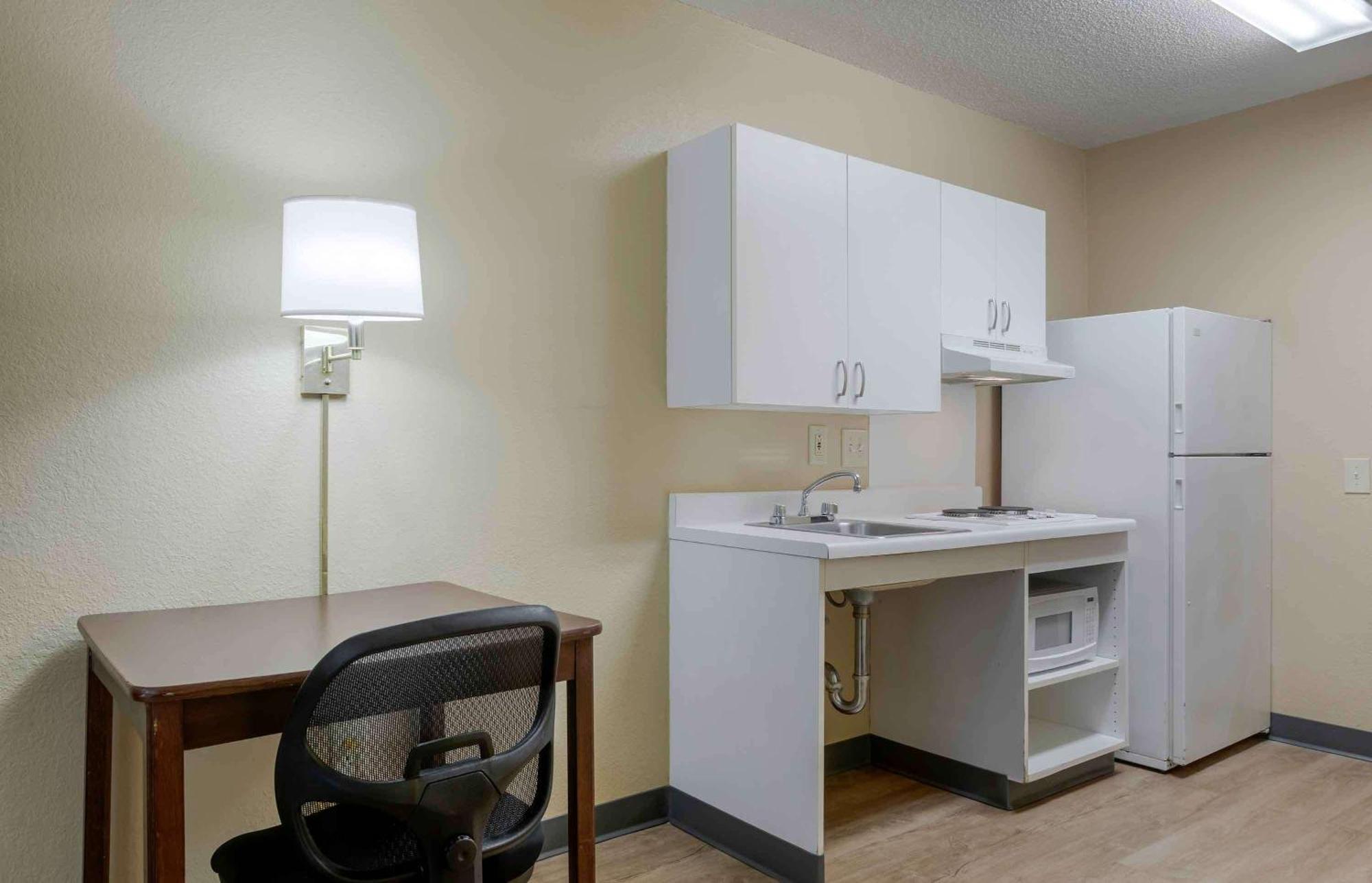 Extended Stay America Select Suites - Jacksonville - Baymeadows Eksteriør billede